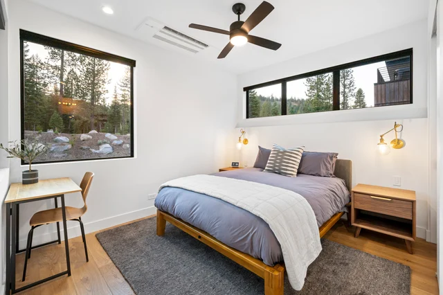 Bedroom 1 image 1