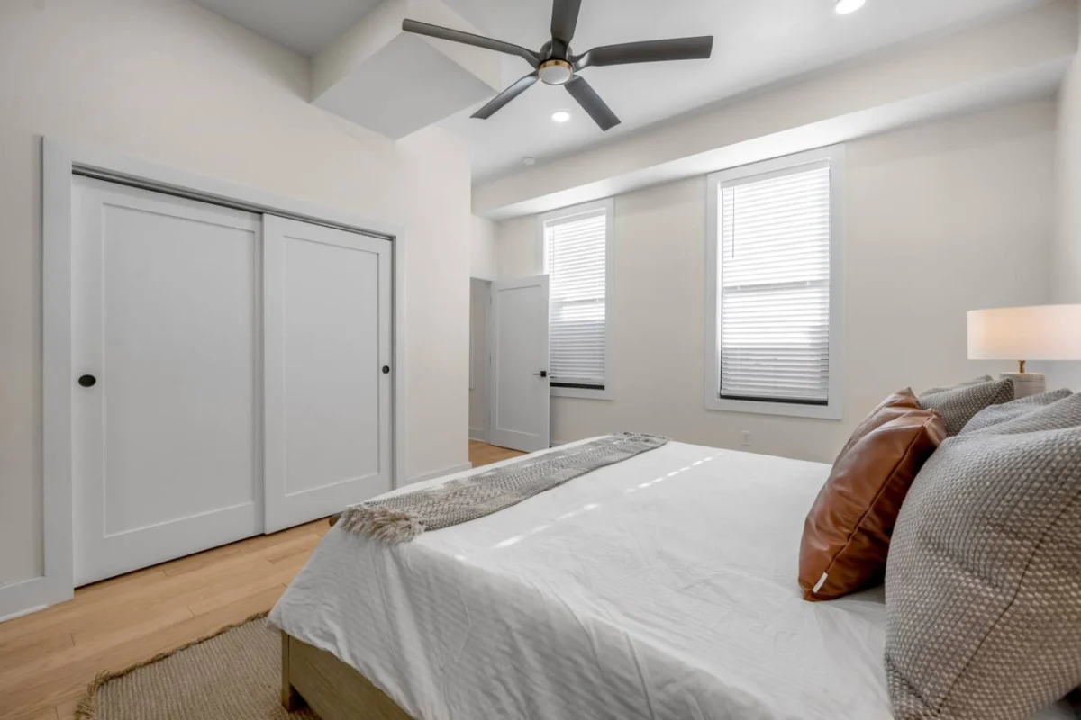 Bedroom 1 image 1