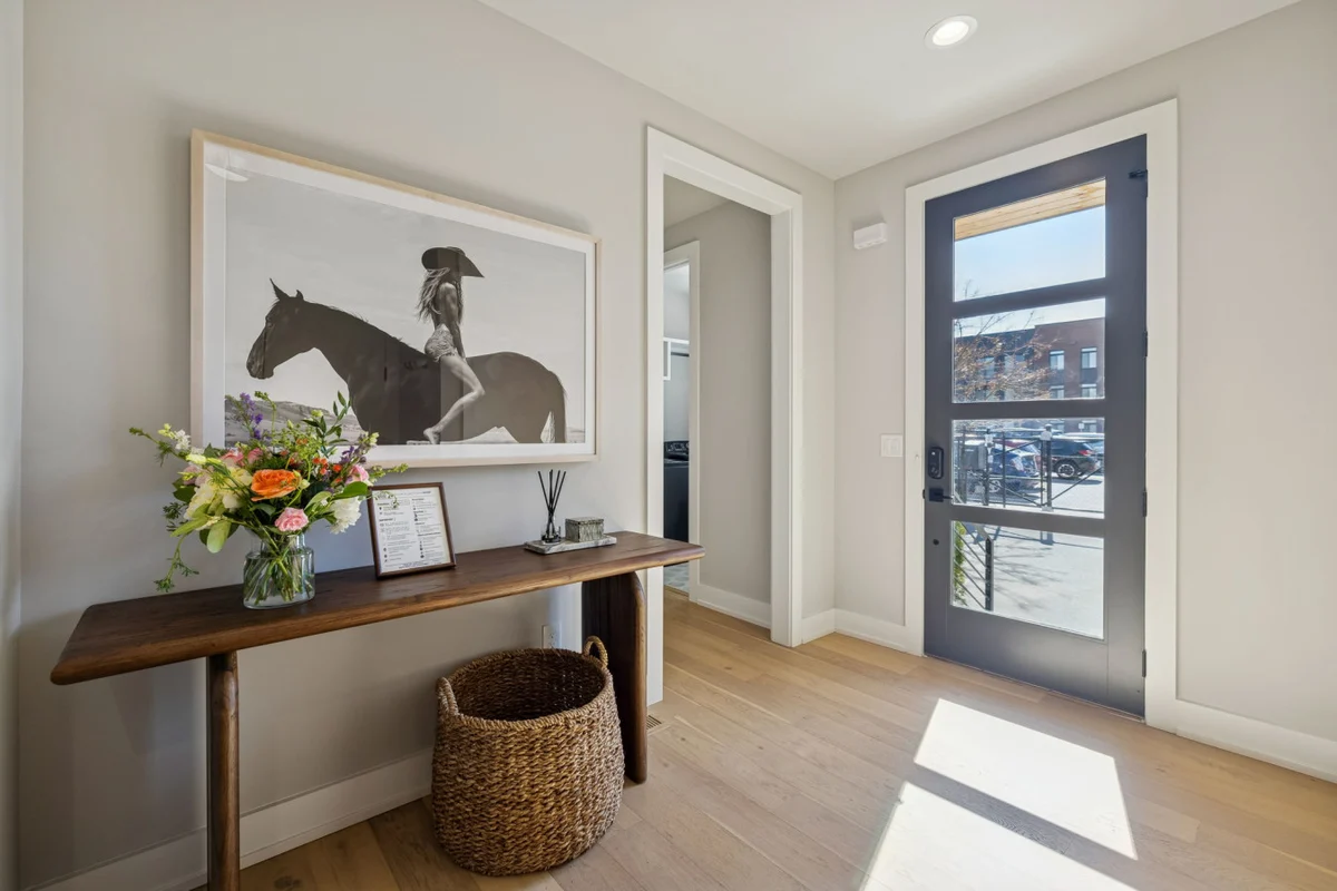 Home in Nashville property photo 3