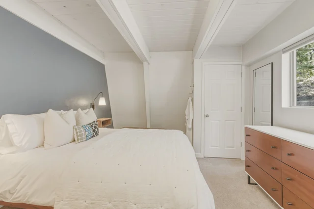 Bedroom 3 image 1