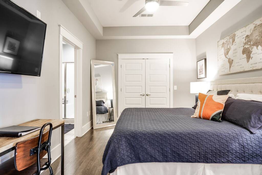 Apartment in Decatur property photo 5