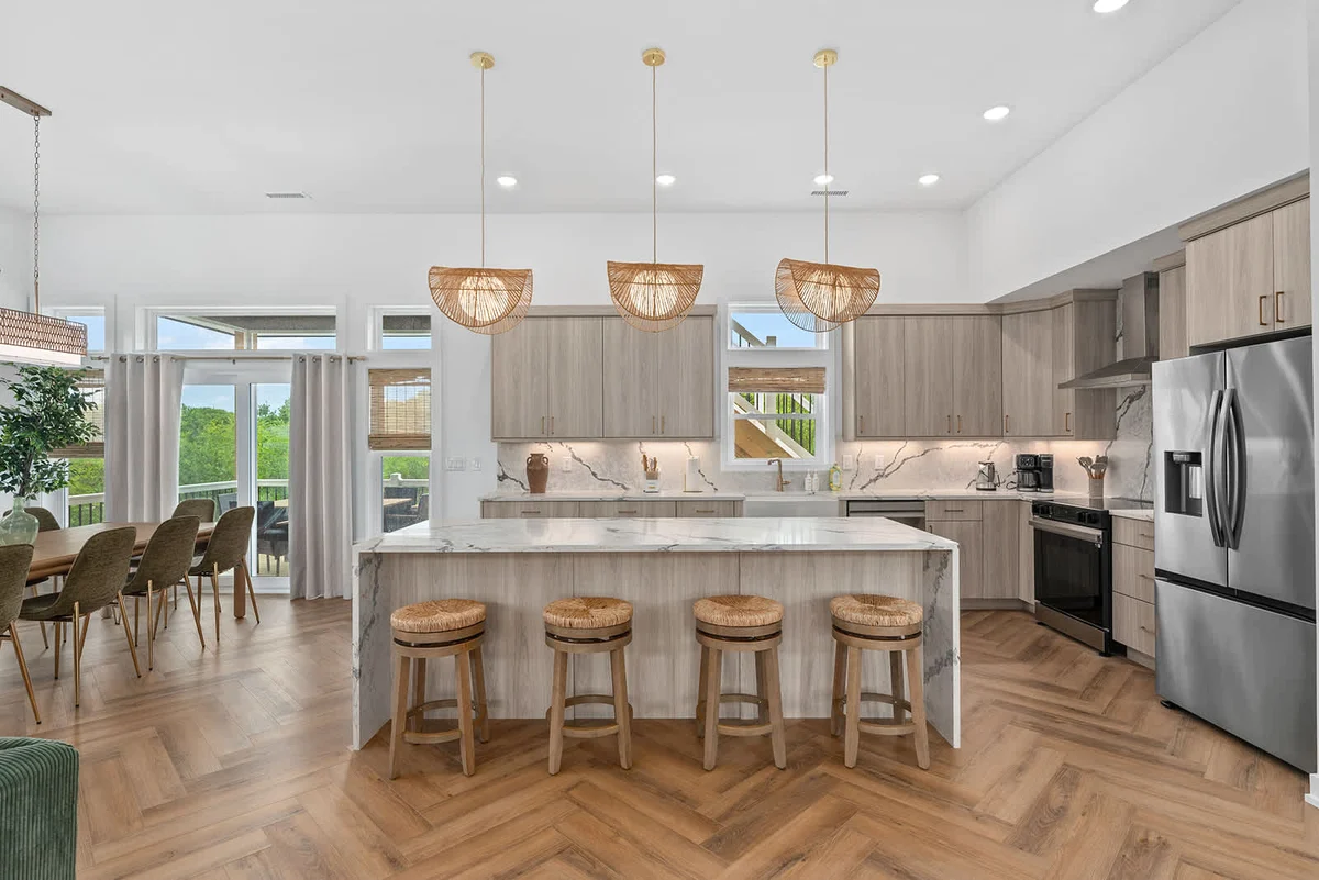 Home in Southern Shores property photo 2