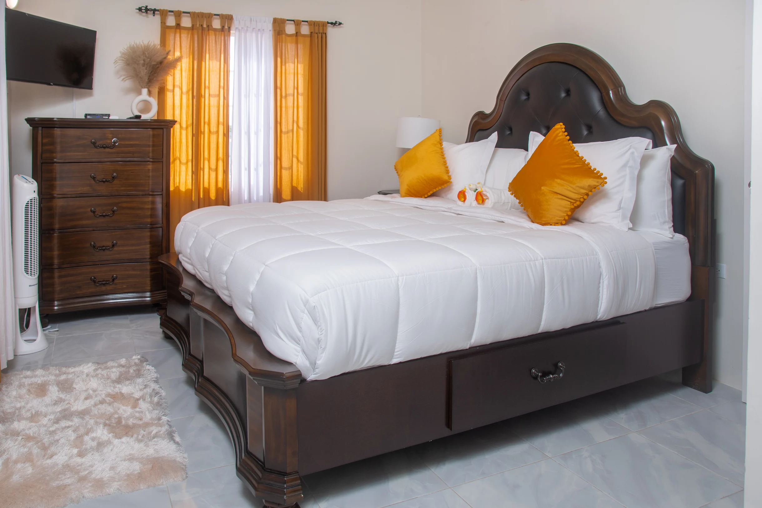 Home in Discovery Bay property photo 4