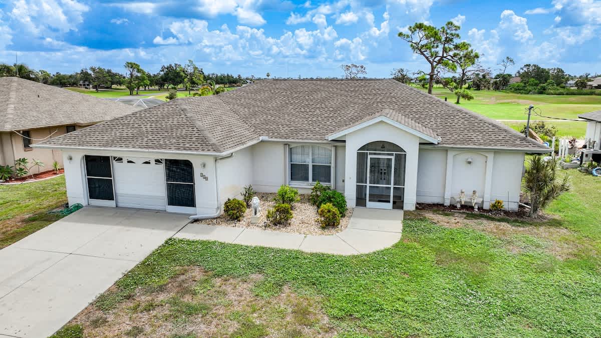 Home in Rotonda West property photo 2