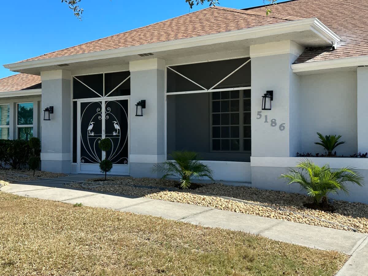 Home in Port Charlotte property photo 2