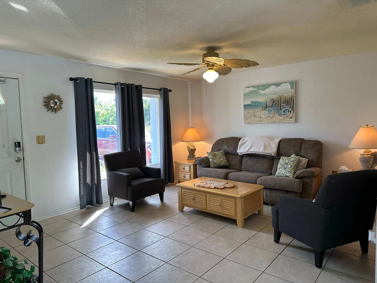 Home in Port Charlotte property photo 2