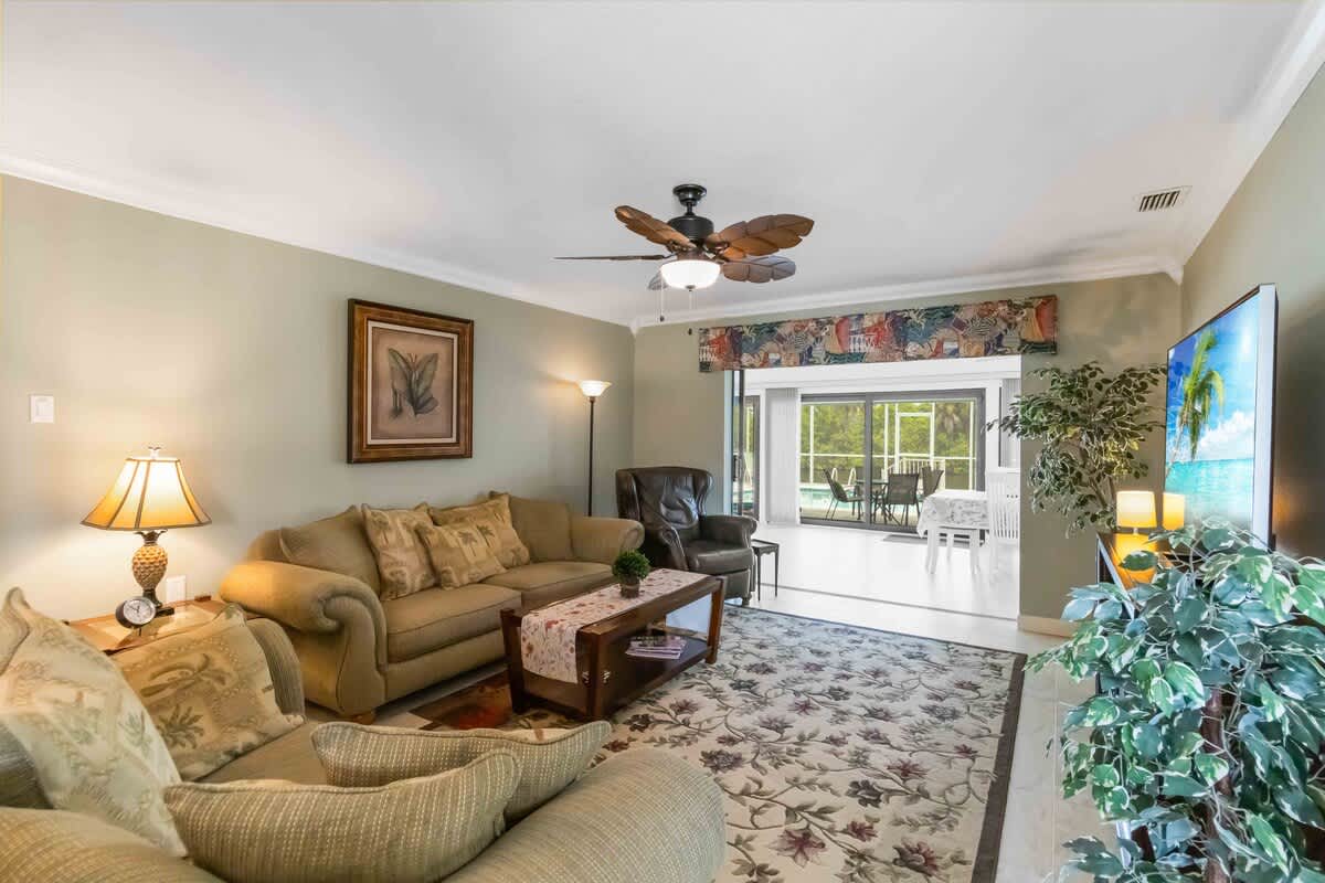 Home in Port Charlotte property photo 4