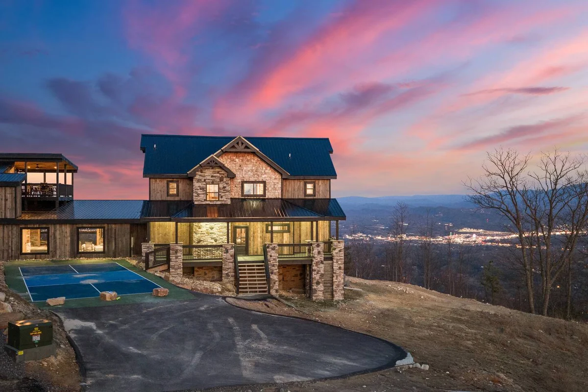 Property in Sevierville property photo 2