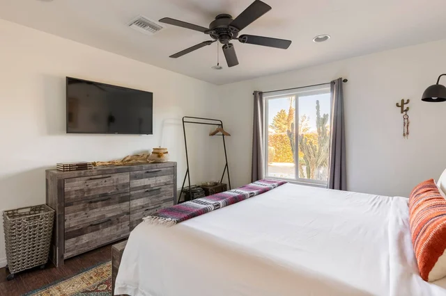 BEDROOM image 1