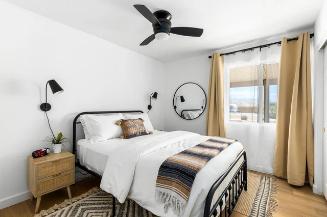 BEDROOM image 1