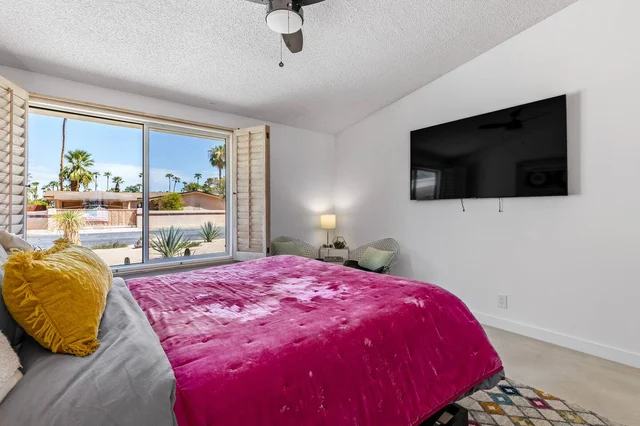 BEDROOM image 1