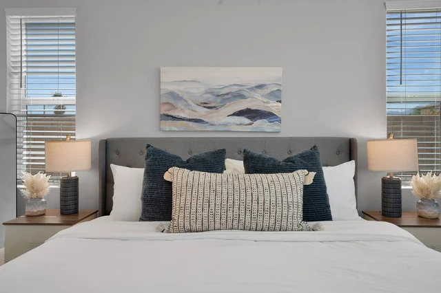 BEDROOM image 1