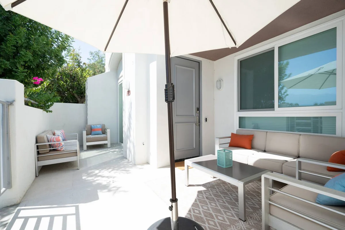 Apartment in Palm Springs property photo 4