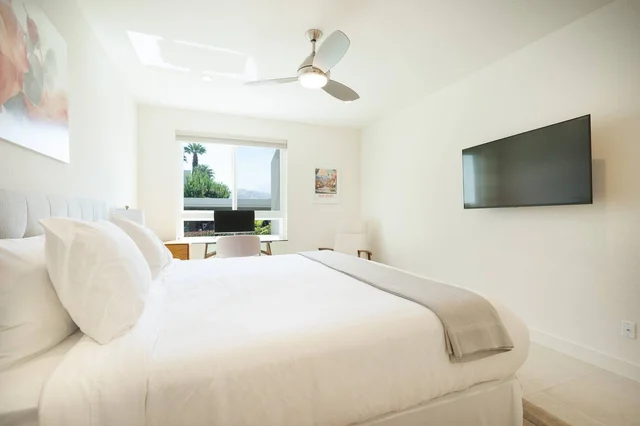 BEDROOM image 1