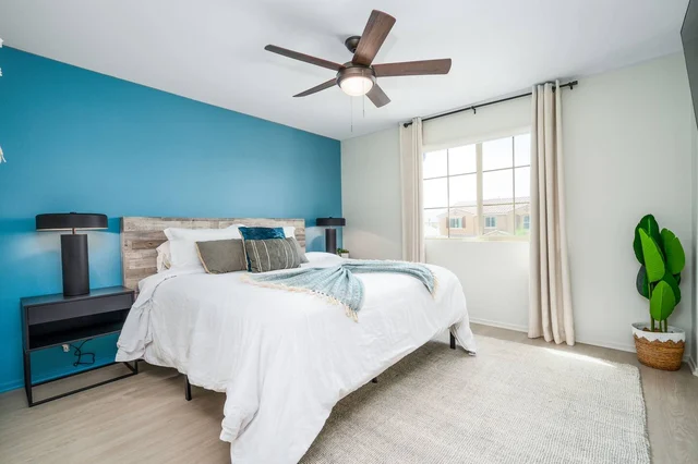 BEDROOM image 1
