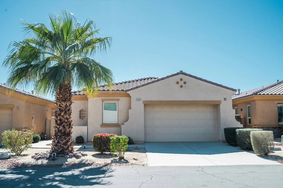 Home in Cathedral City property photo 4