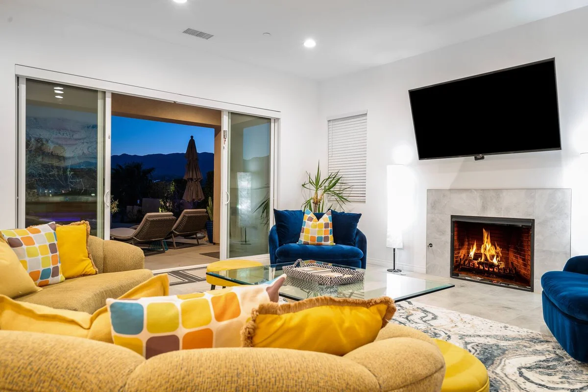 Home in Cathedral City property photo 3