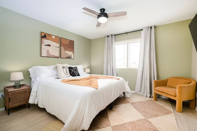 BEDROOM image 1