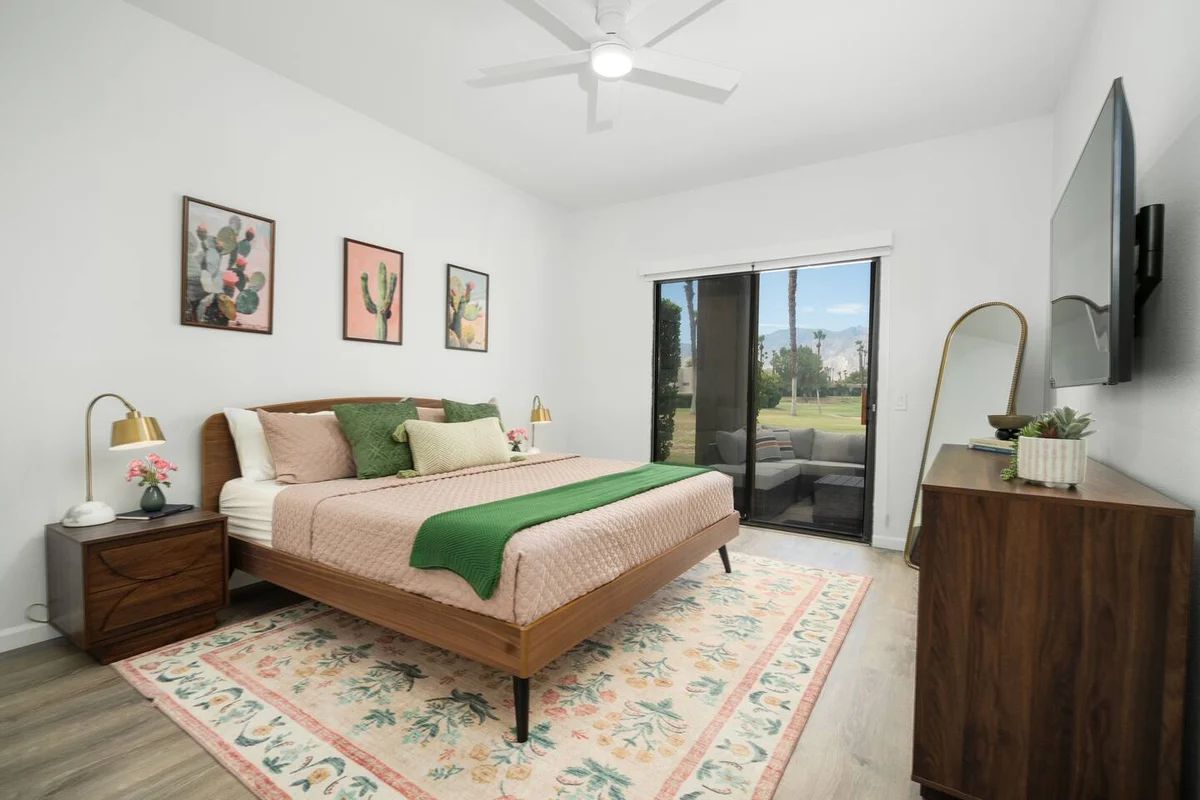 Condo in Cathedral City property photo 5