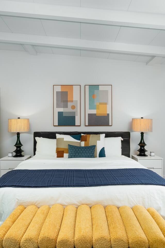 BEDROOM image 1
