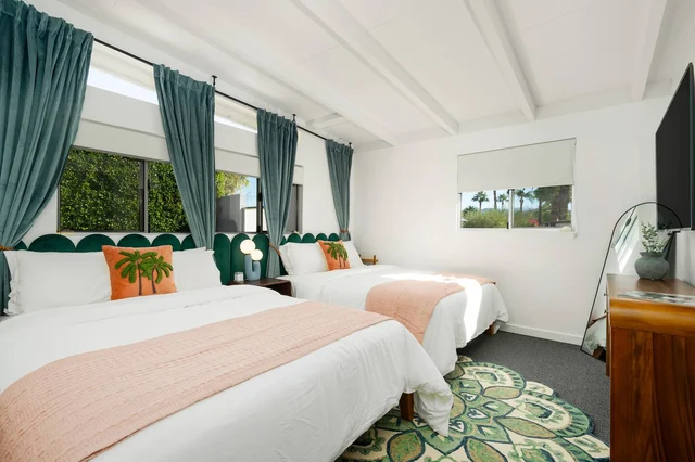 BEDROOM image 1