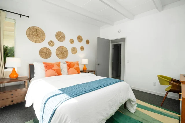 BEDROOM image 1
