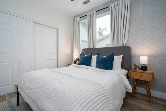 BEDROOM image 1