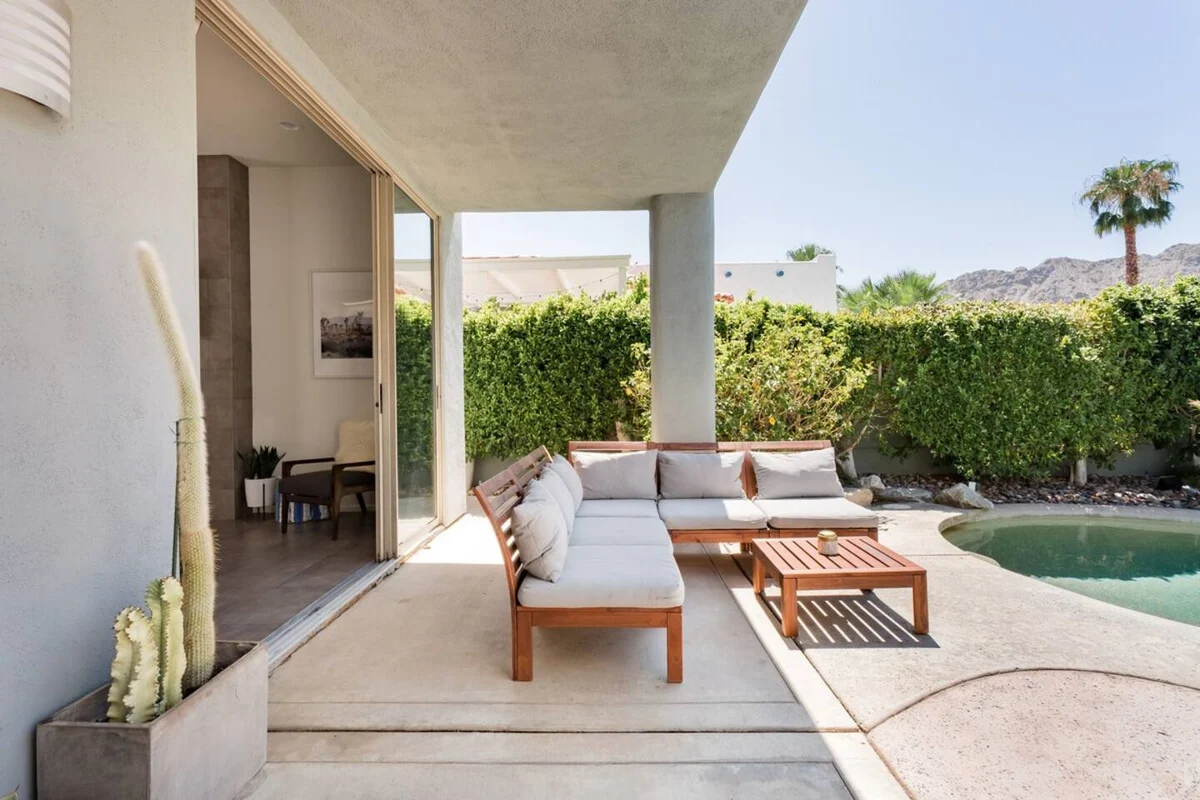 Home in La Quinta property photo 2