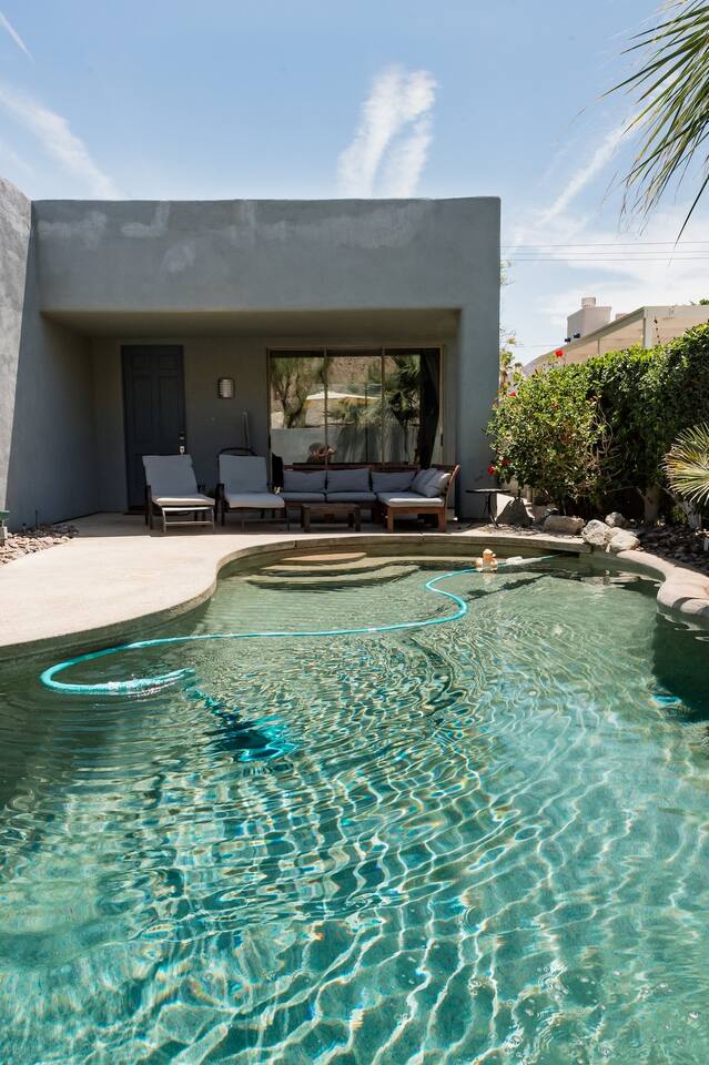 Home in La Quinta property photo 5
