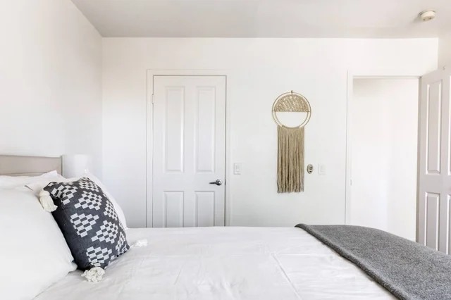 BEDROOM image 1