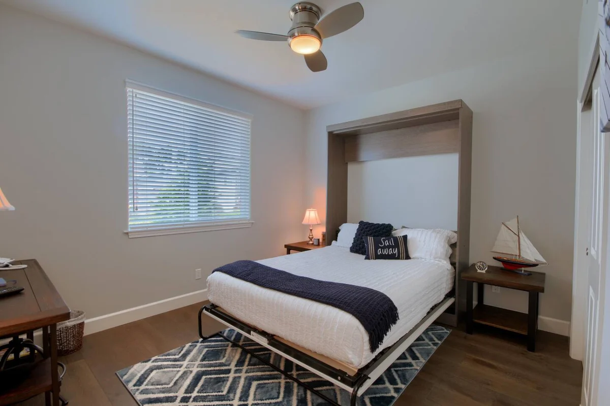 Bedroom 1 image 1