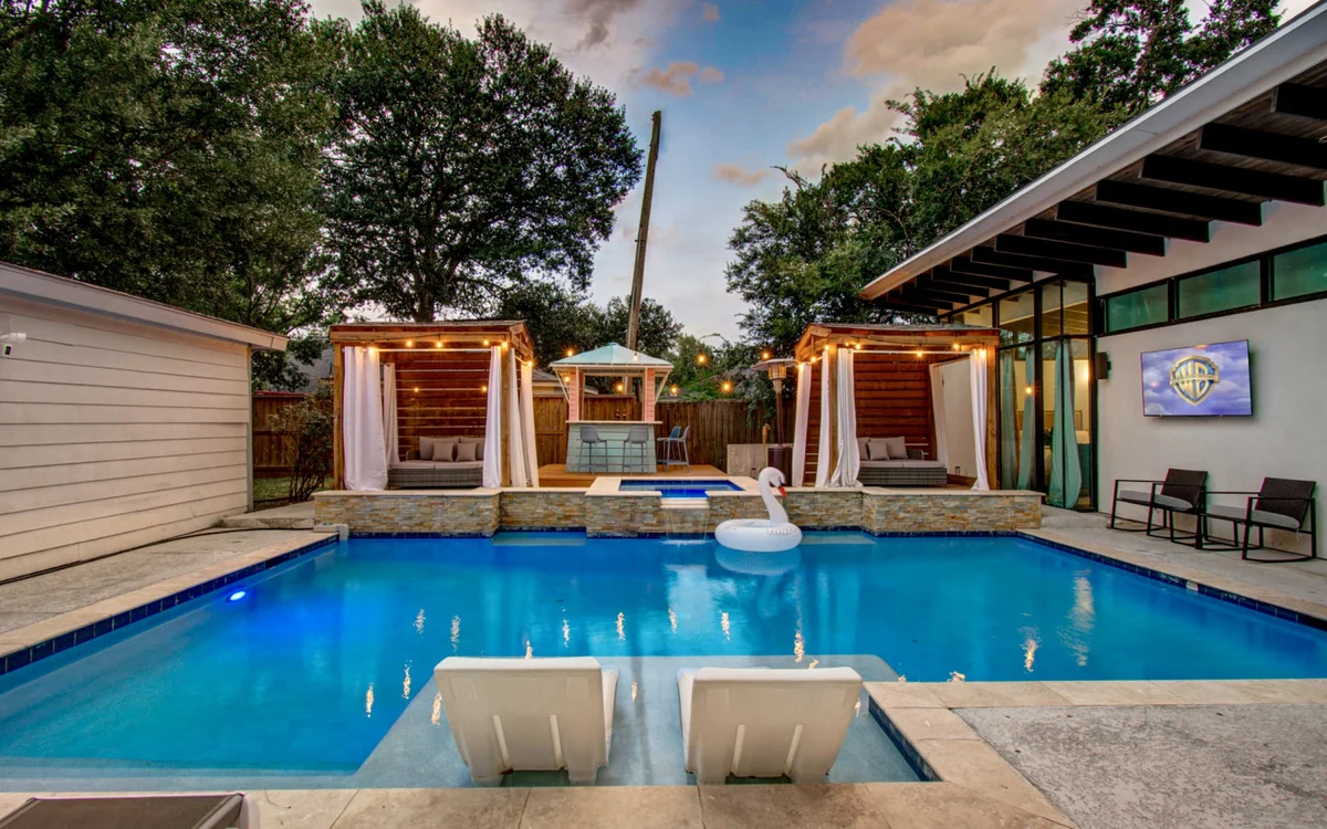 Empress Cabana Spa Bliss #21