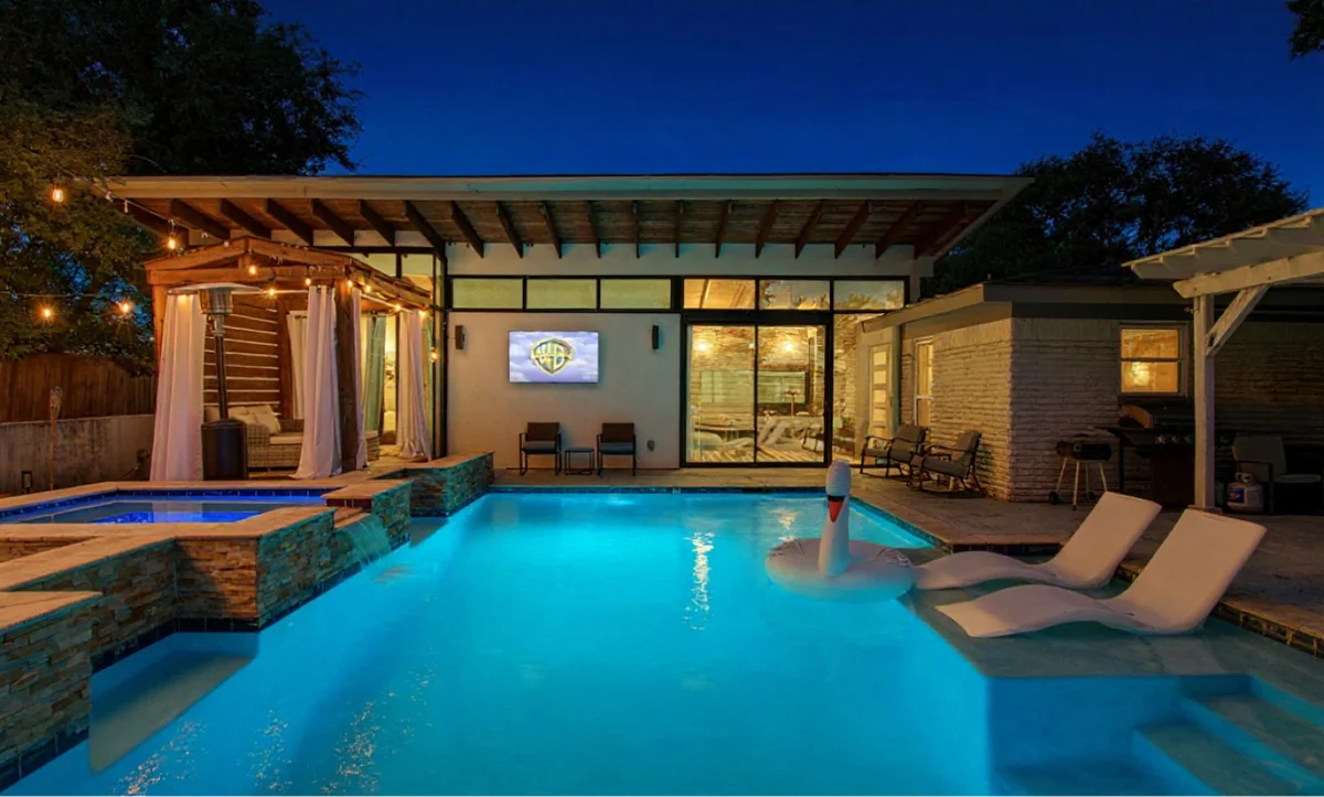 Empress Cabana Spa Bliss #53