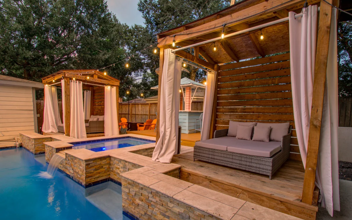 Empress Cabana Spa Bliss #48
