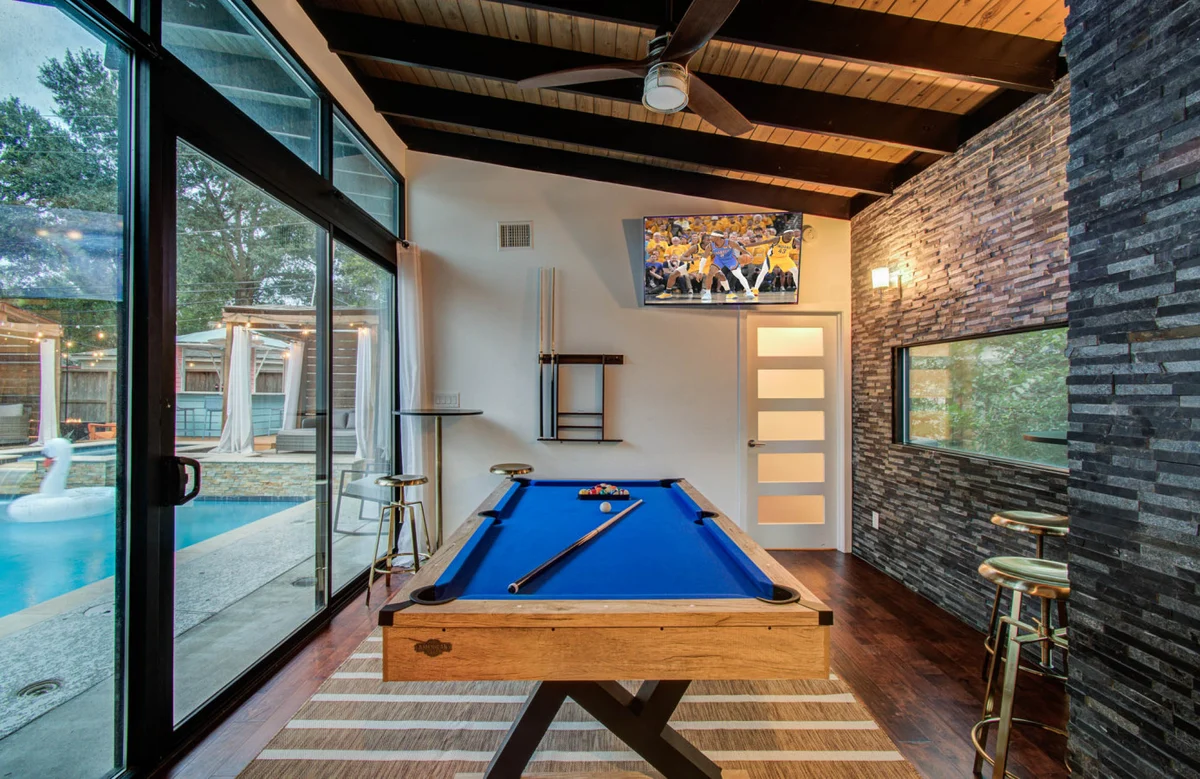 Empress Cabana Spa Bliss #34
