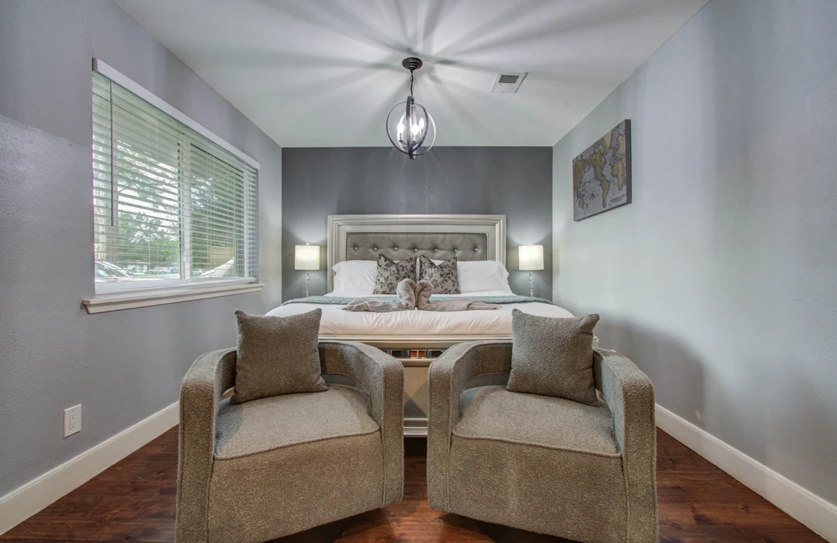 Empress Cabana Spa Bliss #78