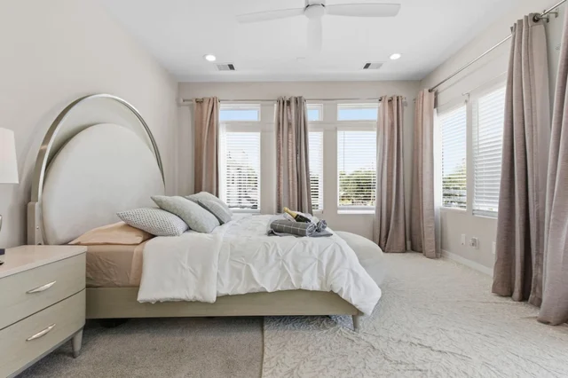 Bedroom 1 image 1