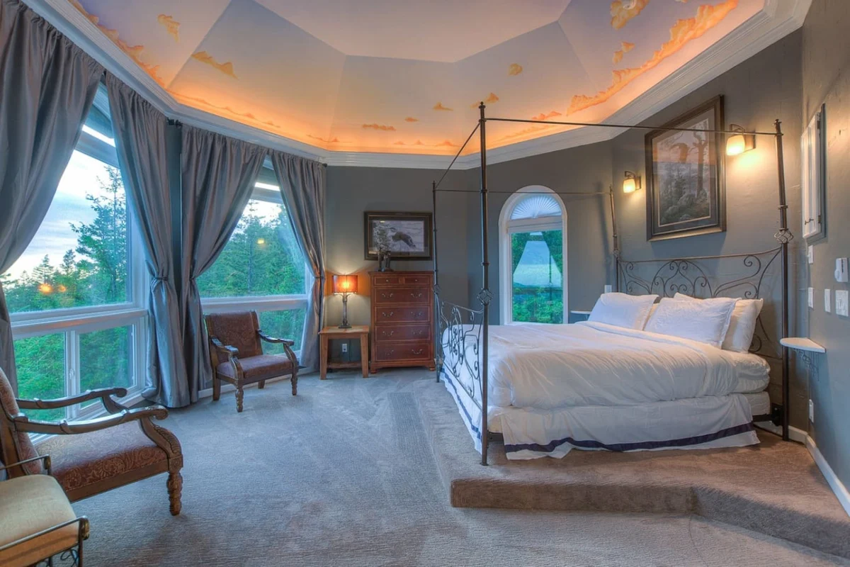 Empress Island Manor #5