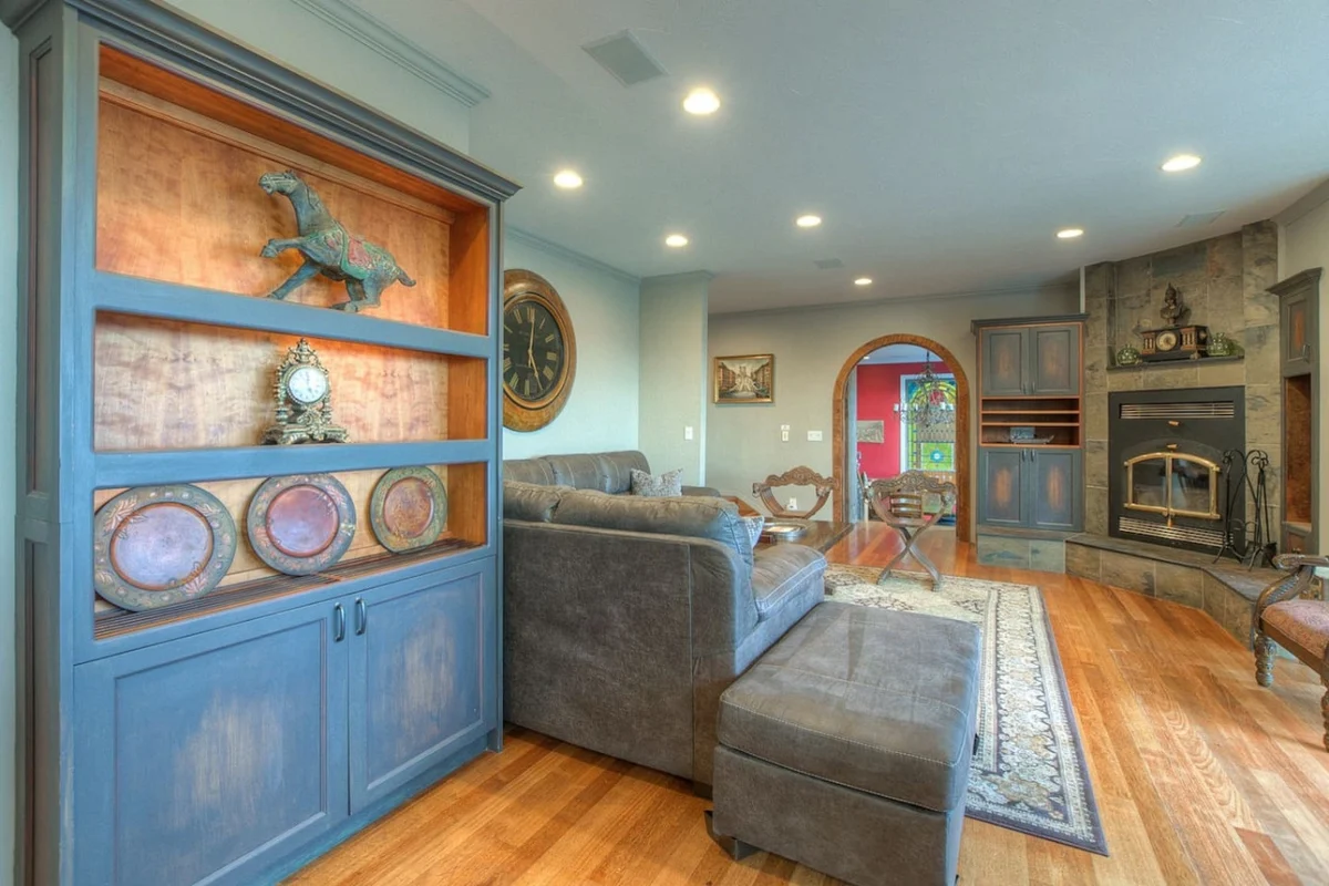 Empress Island Manor #3