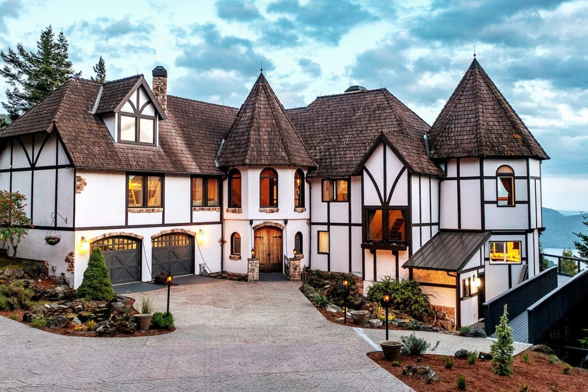 Empress Island Manor #41