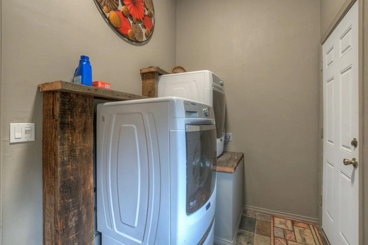Empress Island Manor #35