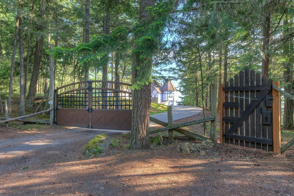 Empress Island Manor #21