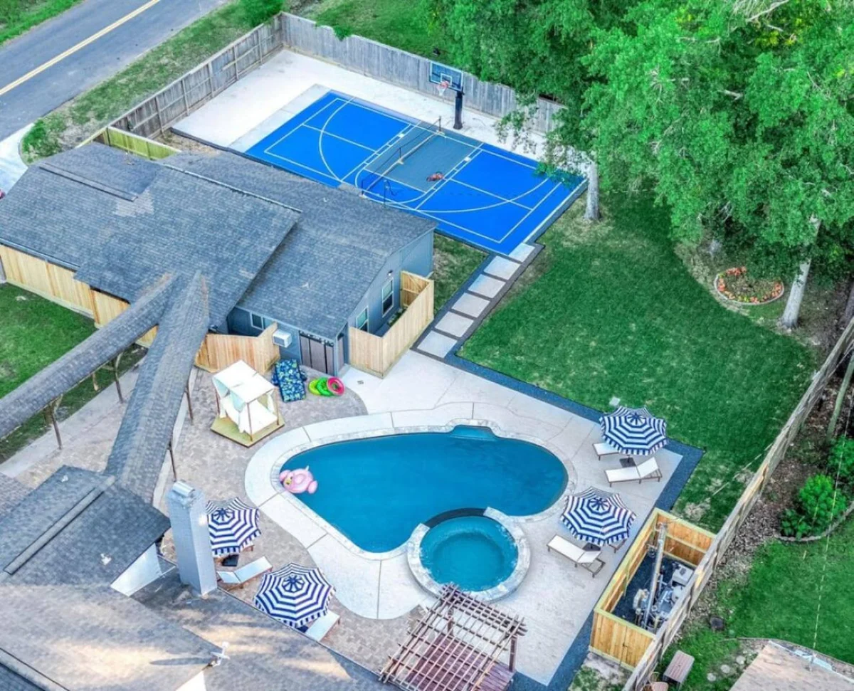 Empress Luxe Family Playground #56