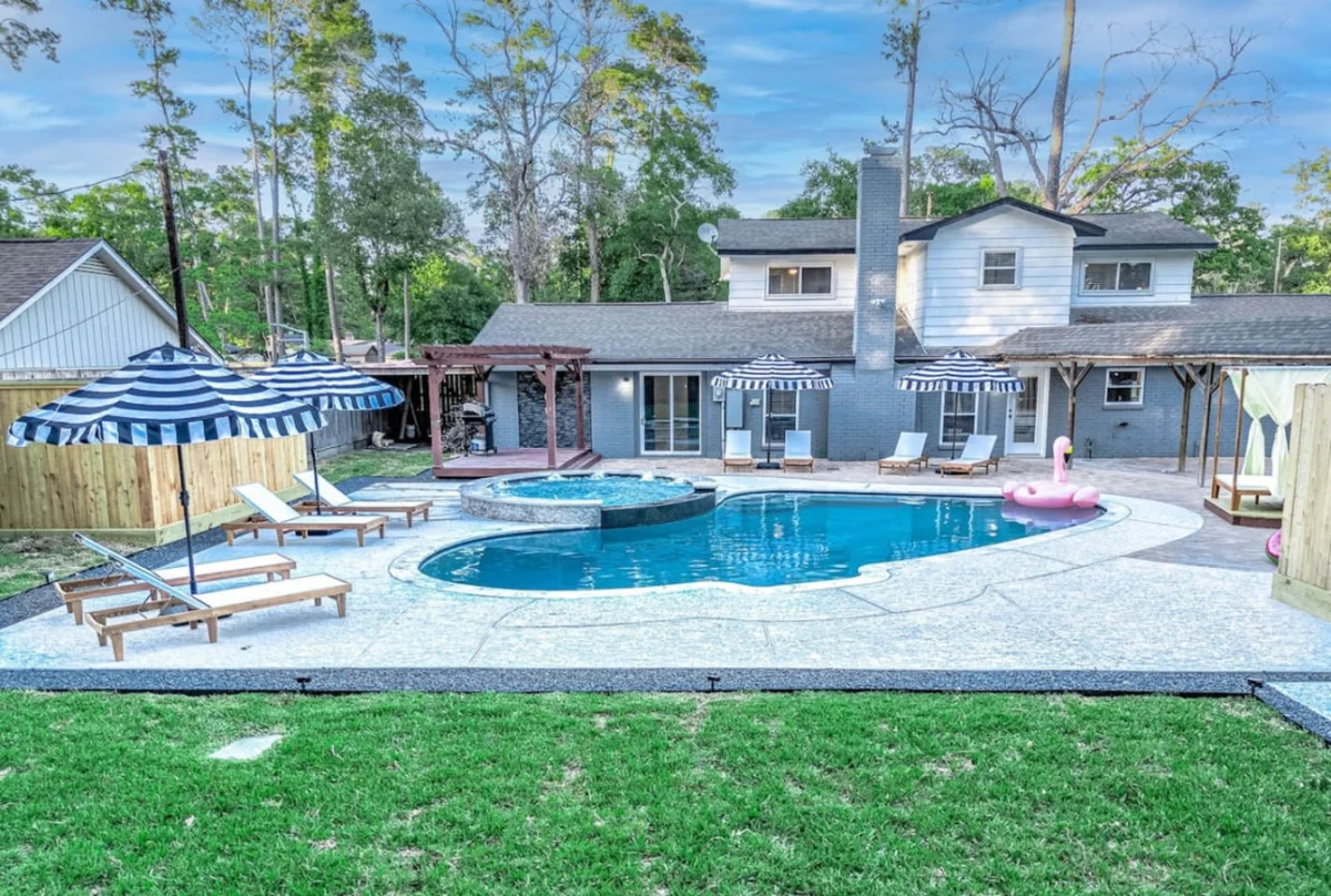 Empress Luxe Family Playground #25