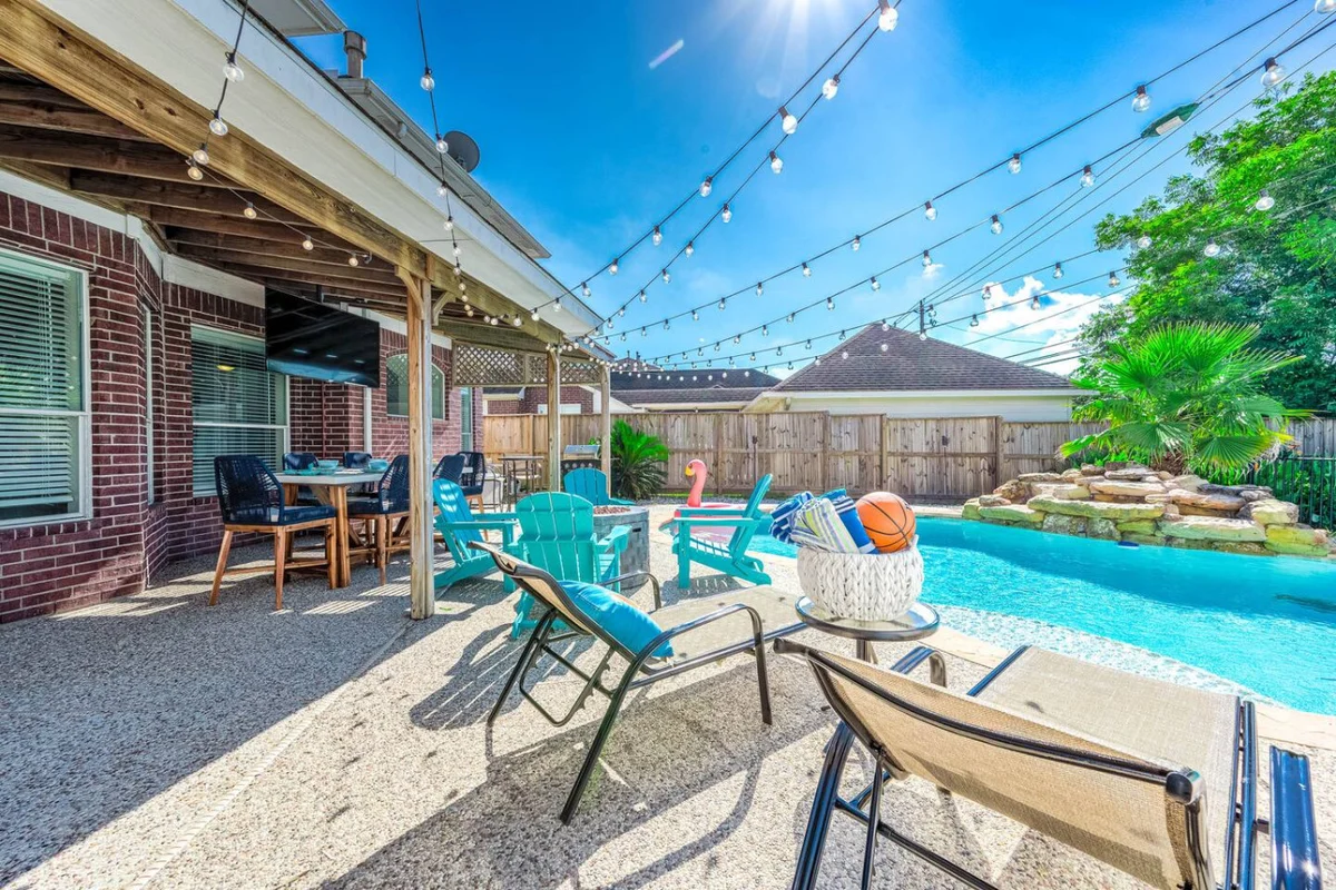 Empress Outdoor Haven #65