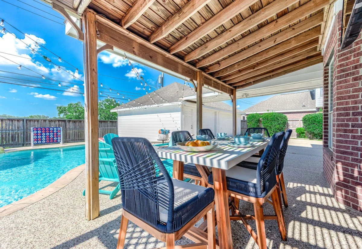 Empress Outdoor Haven #37
