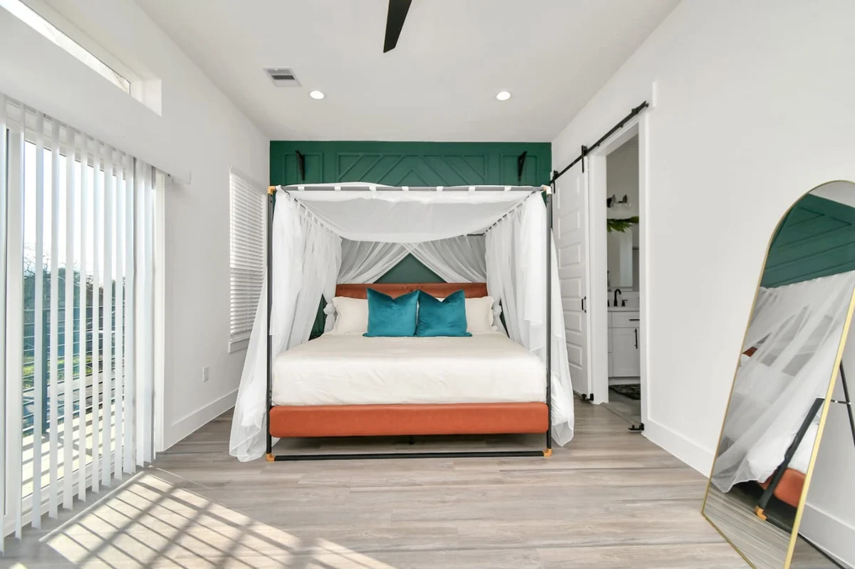 Empress Stylish Retreat #7