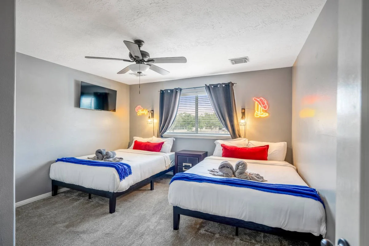 Empress Villa Retreat #17