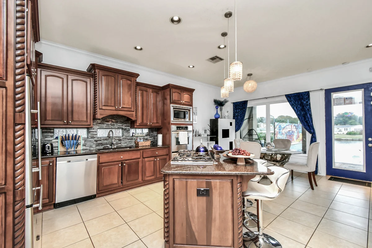 Empress Waterfront Villa #58
