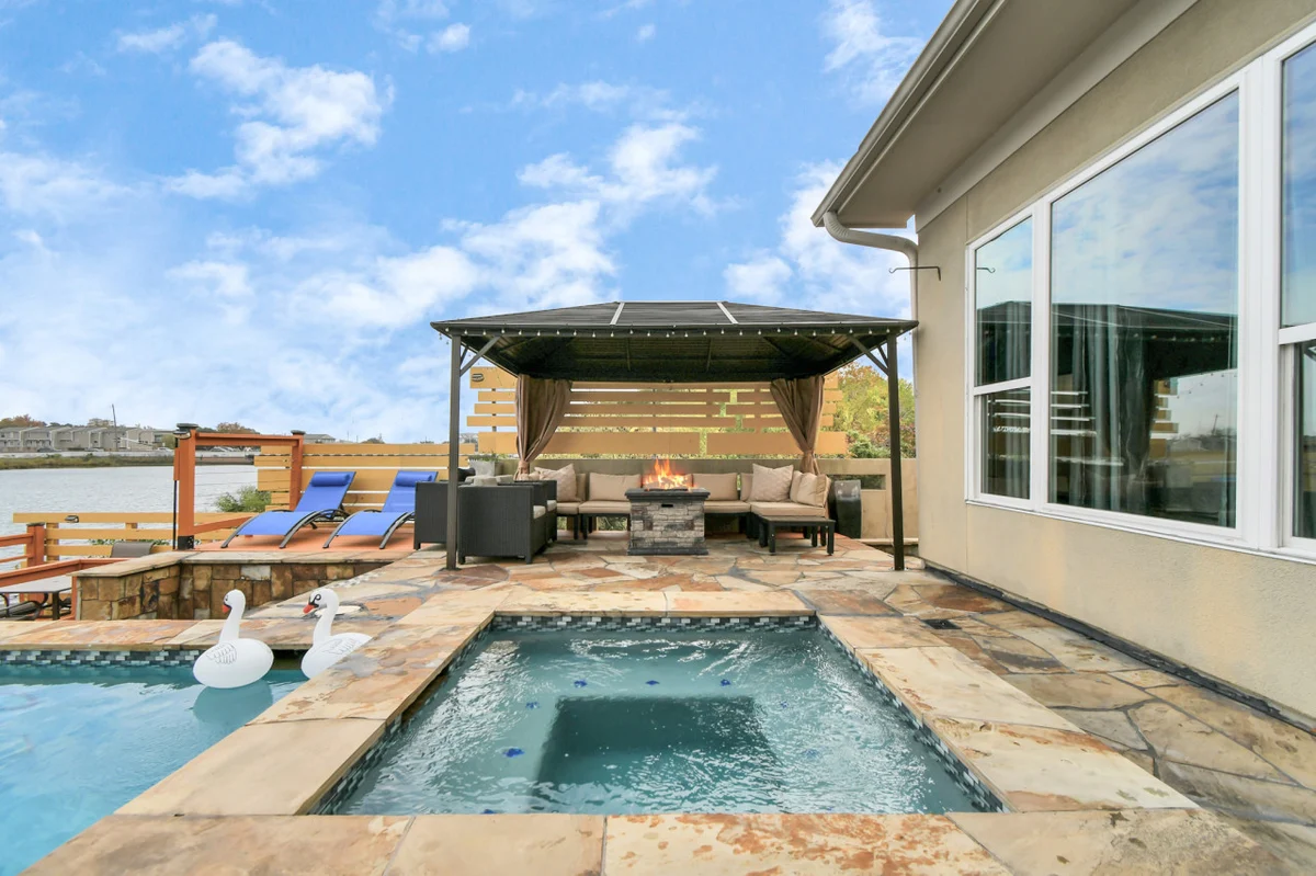 Empress Waterfront Villa #43